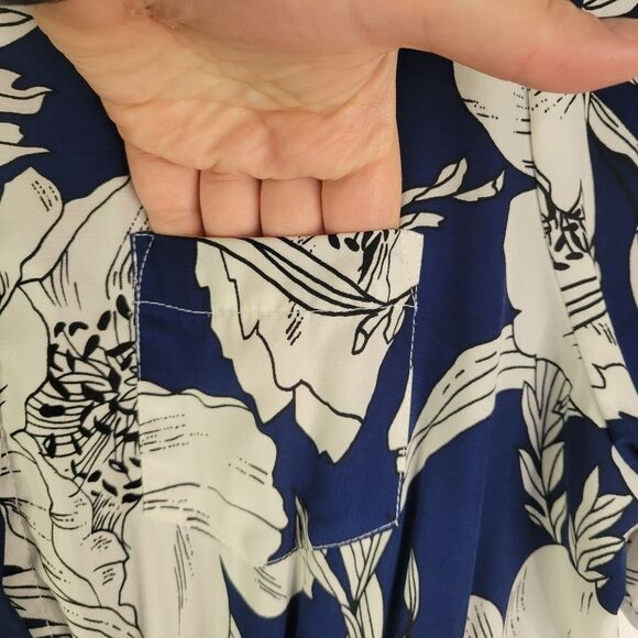 Kimchi Blue Floral Romper - Picture 5 of 16